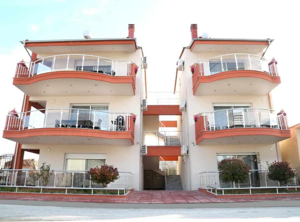 Sinanis Family Apartments 케라모티 외부 사진