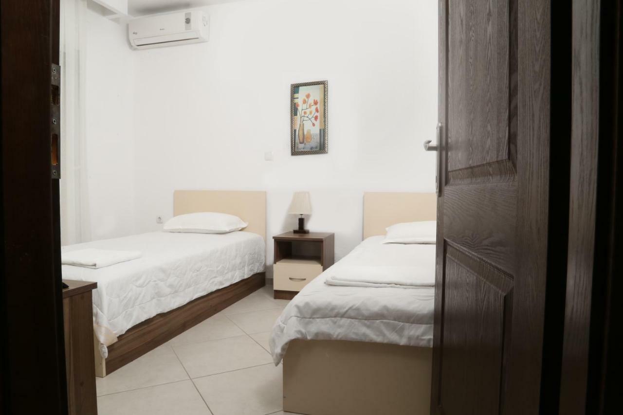 Sinanis Family Apartments 케라모티 외부 사진