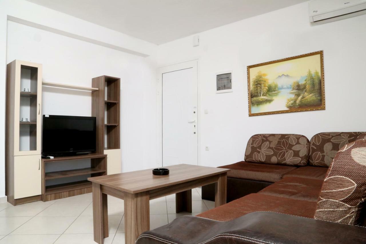 Sinanis Family Apartments 케라모티 외부 사진